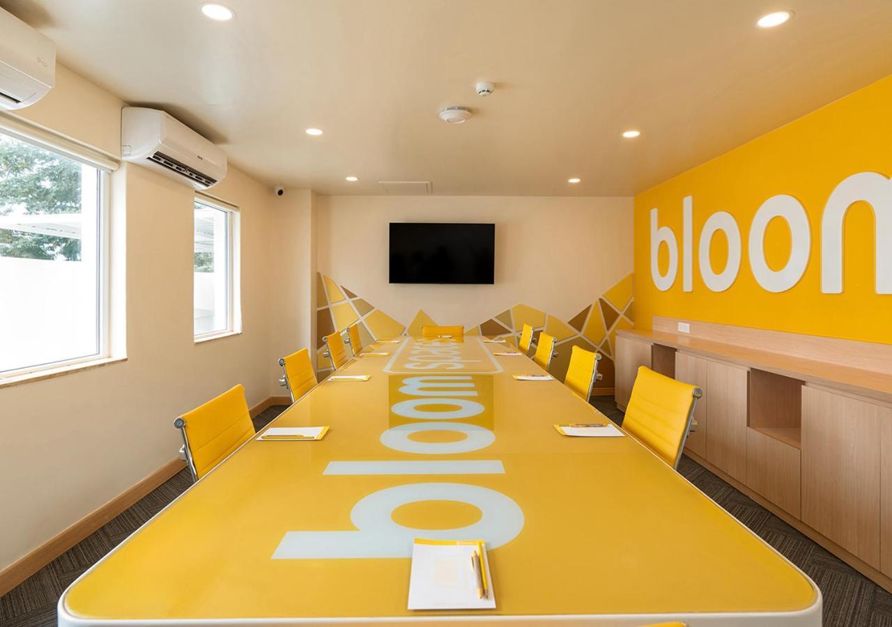 Bloom Hotel Financial District Haydarabad Dış mekan fotoğraf